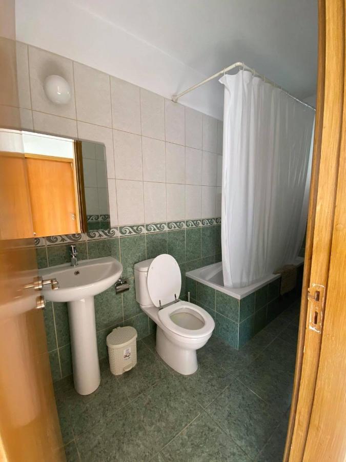 Cosy Apartment In Kato Paphos With Pool Access Bagian luar foto